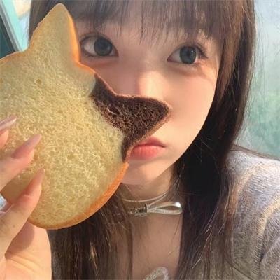 铁窗艳侣